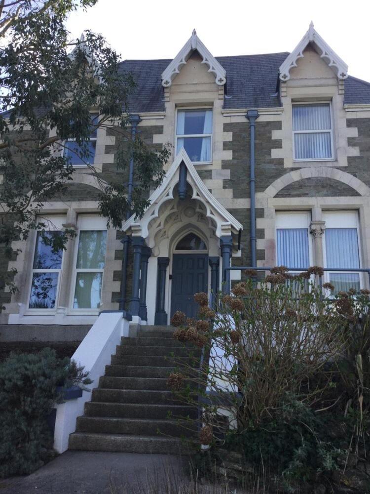 Armyn House Apartments, Your Coastal Escape In Falmouth Exterior foto